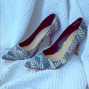 Designed Nine West heel size 8